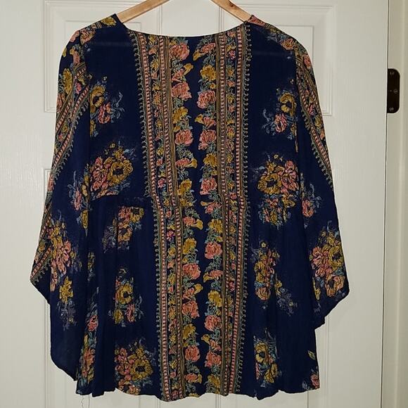 Anthropologie Angie Cape Top - Picture 2 of 4